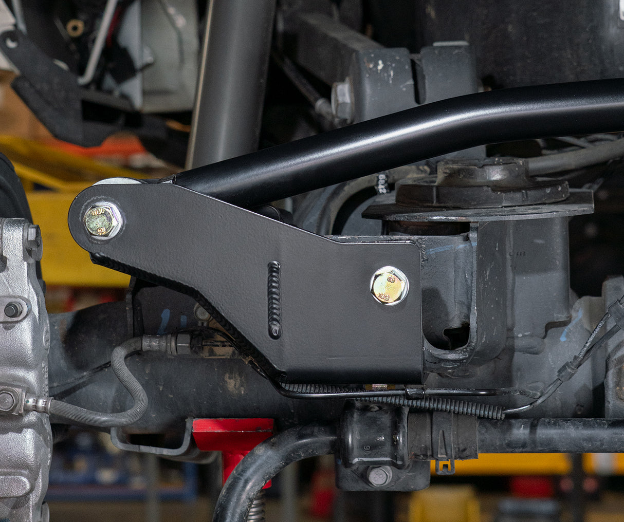 2014-2025 Ram HD Extended Rear Track Bar Kit (CS-DATB-14-R-KIT)