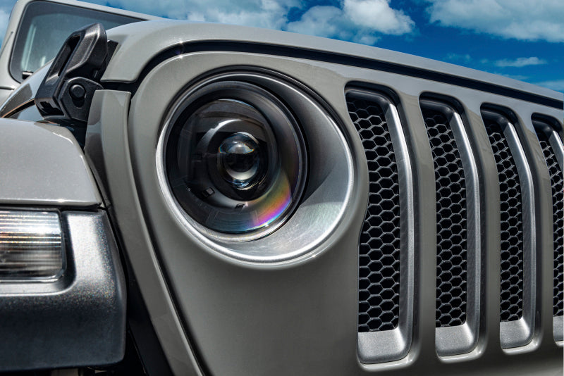 2018-2025 JL Gladiator Oculus Bi-LED Projector Headlights Matte Black 5500K - View 5 | Dirty Garage