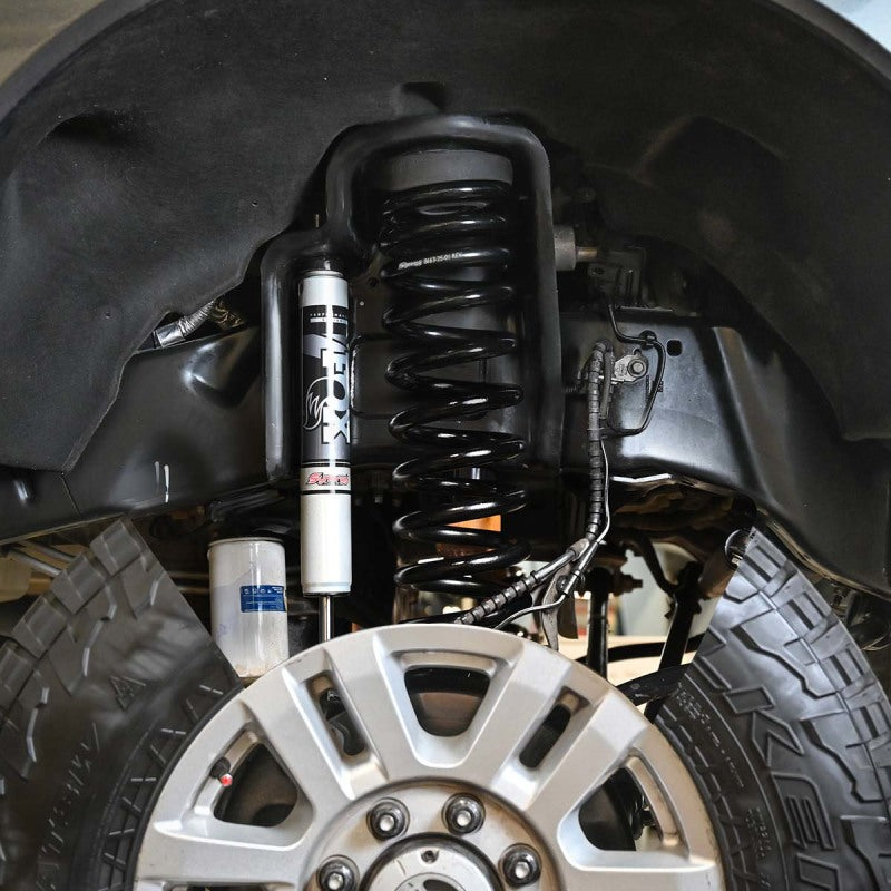 Synergy 05+ Ford Super Duty F-250 / F-350Ax4 Diesel Leveling System - View 3 | Dirty Garage