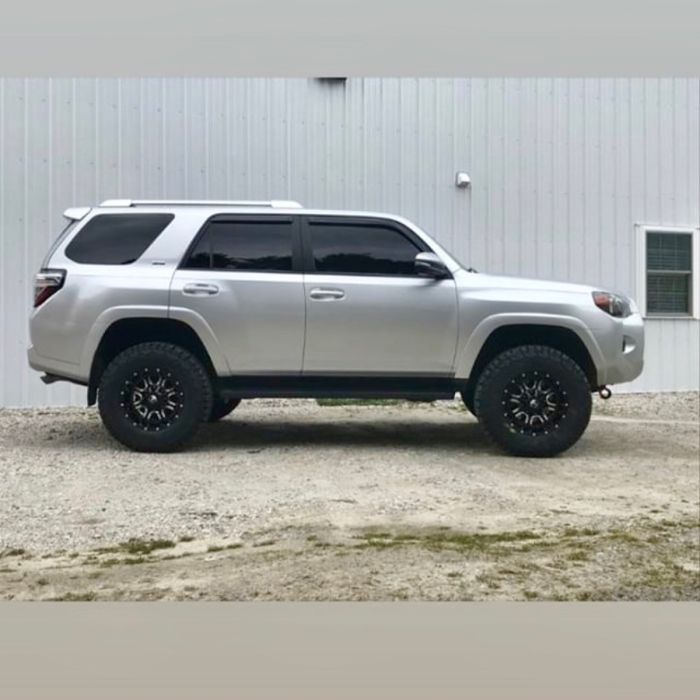 2003-2024 4Runner/FJ 3" SST Lift Kit - View 2 | Dirty Garage