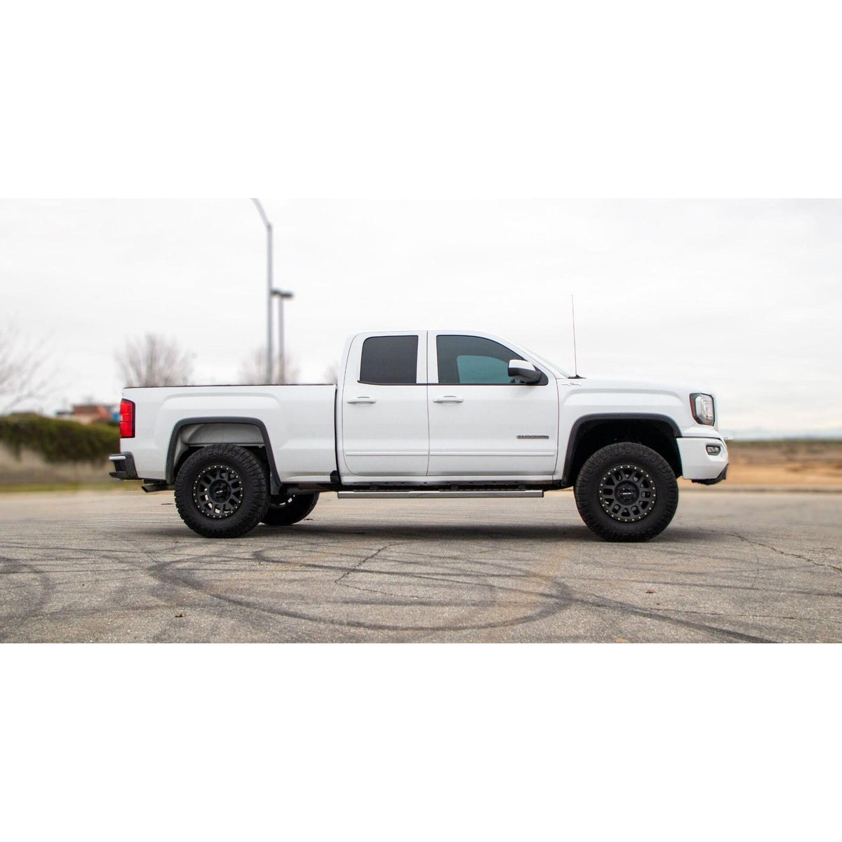 2007-2020 GM 1500 3" Performance Leveling Kit W/ Fox 2.0 Performance Series Coilover & Monotube Shocks - View 3 | Dirty Garage
