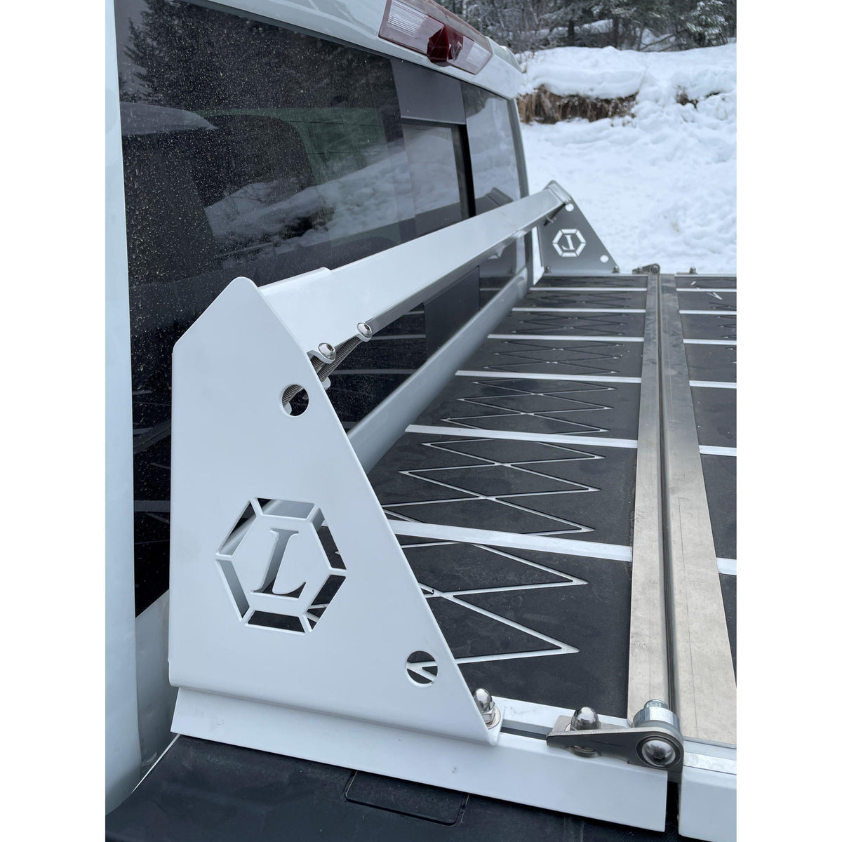 2019-2022 Ford Ranger LIMITLESS Tonneau Cover - View 8 | Dirty Garage