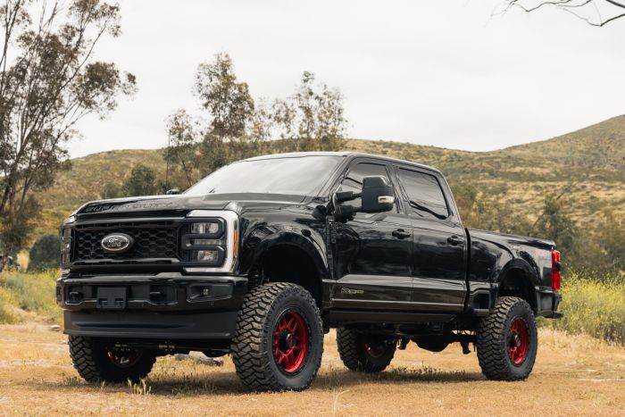 2023-2025 Super Duty 4WD 6" Coil Spring Lift Kit w/ Falcon Shocks - View 2 | Dirty Garage