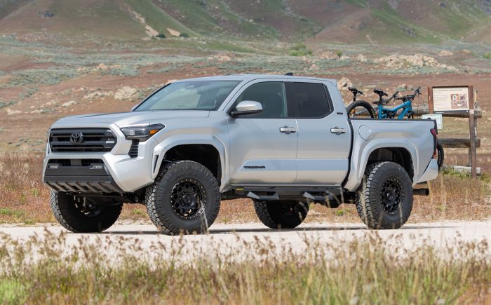 2024 Tacoma 3" SST Lift Kit - View 2 | Dirty Garage