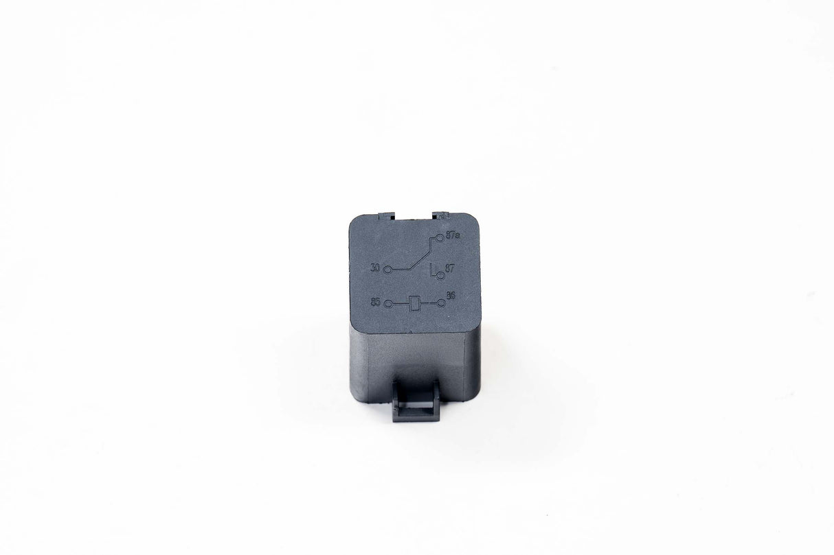 Universal Relay Weatherpack Cube | Dirty Garage