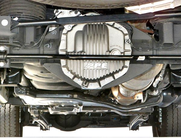 Universal Heavy Duty Cast Aluminum Rear Differential Cover 2500/3500 HD Brushed - View 3 | Dirty Garage