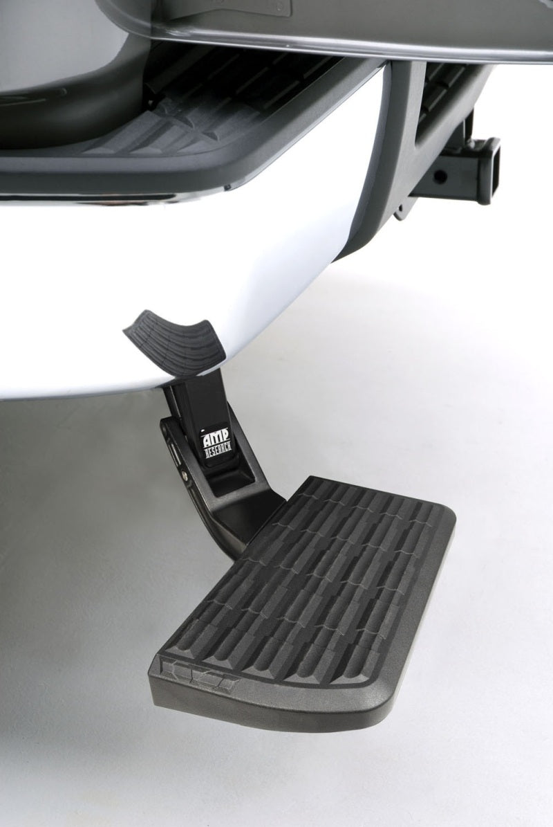 1999-2006 GM 1500 / HD BedStep Black Retractable Bumper Step - View 2 | Dirty Garage