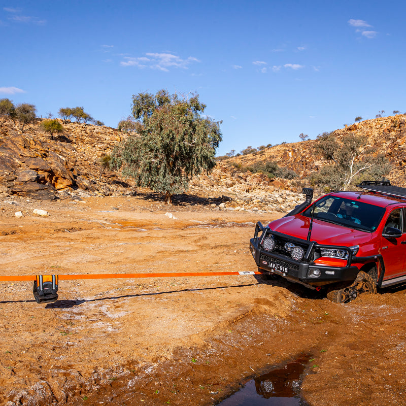ARB Weekender Recovery Kit Incl 17600lb Recovery Strap/4.75T Shackles - View 7 | Dirty Garage