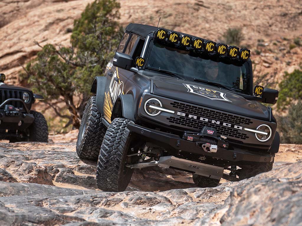 2021-2026 Bronco ICON 2.0 Front and Rear Lift Kit - View 3 | Dirty Garage