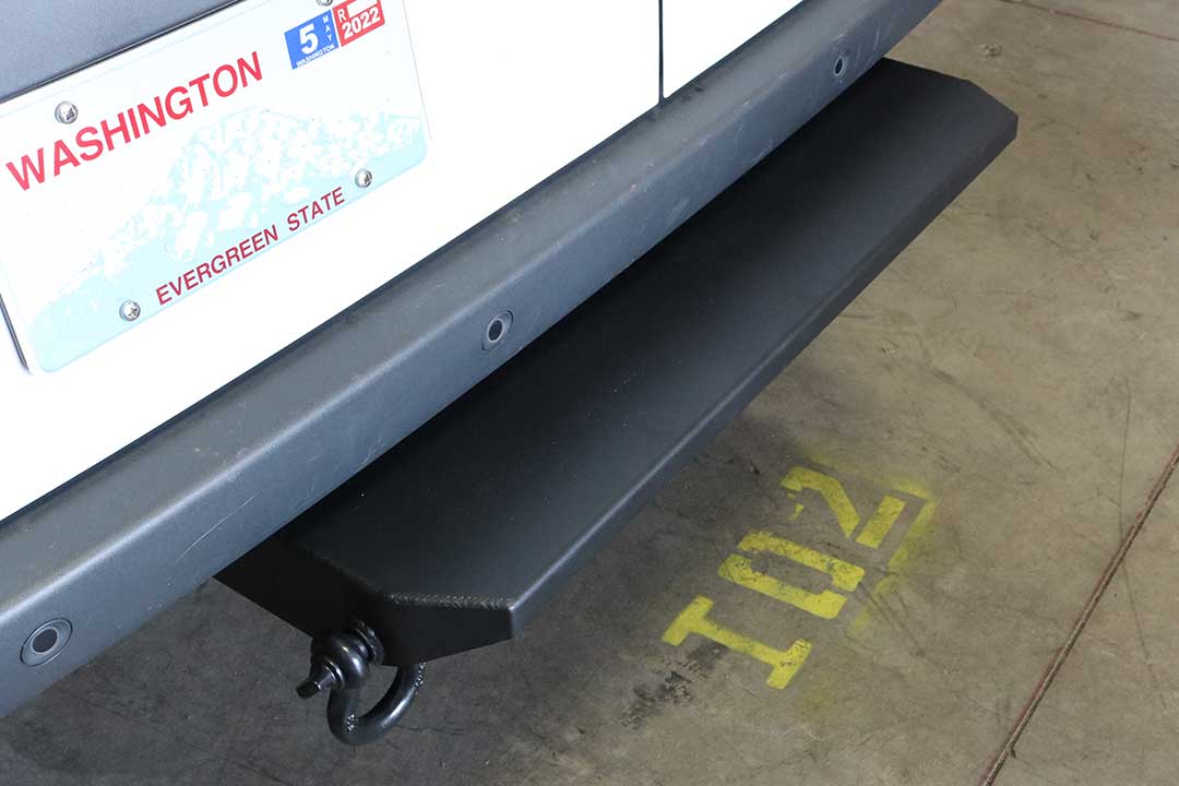 2019-2026 Sprinter 2500 Rear Mini Tug Step (4080)