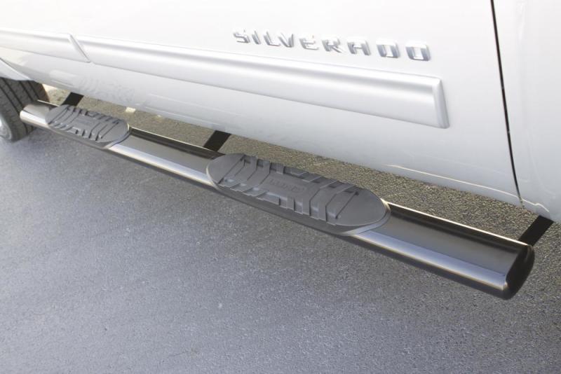 2007-2017 GM 1500 Crew Cab 5" Oval Straight SS Nerf Bars - Polished - View 2 | Dirty Garage