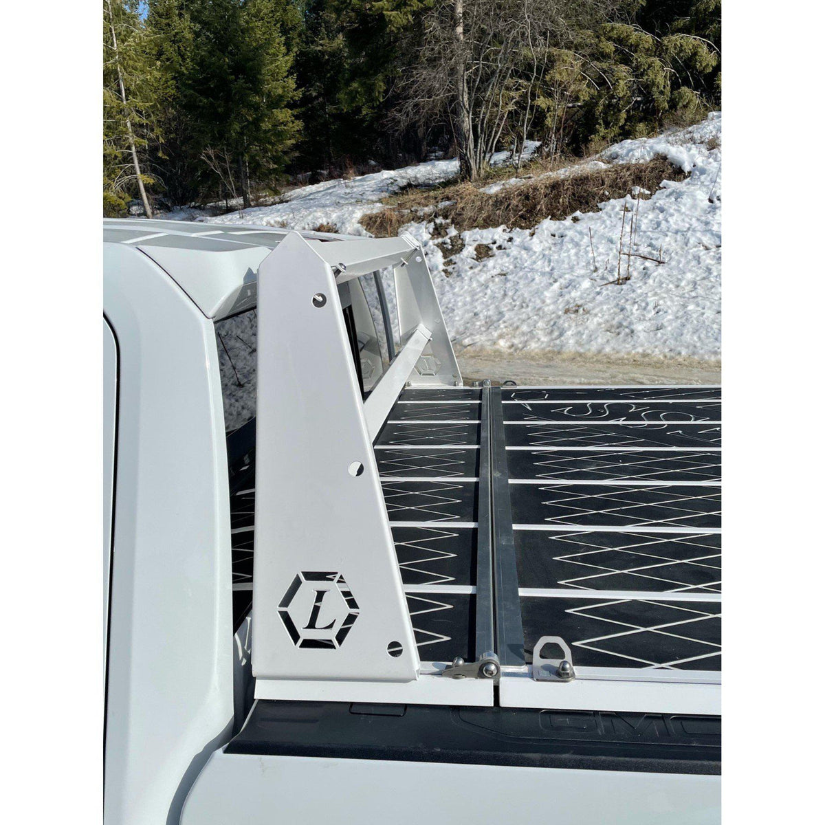 Universal LIMITLESS Tonneau Cover - View 9 | Dirty Garage