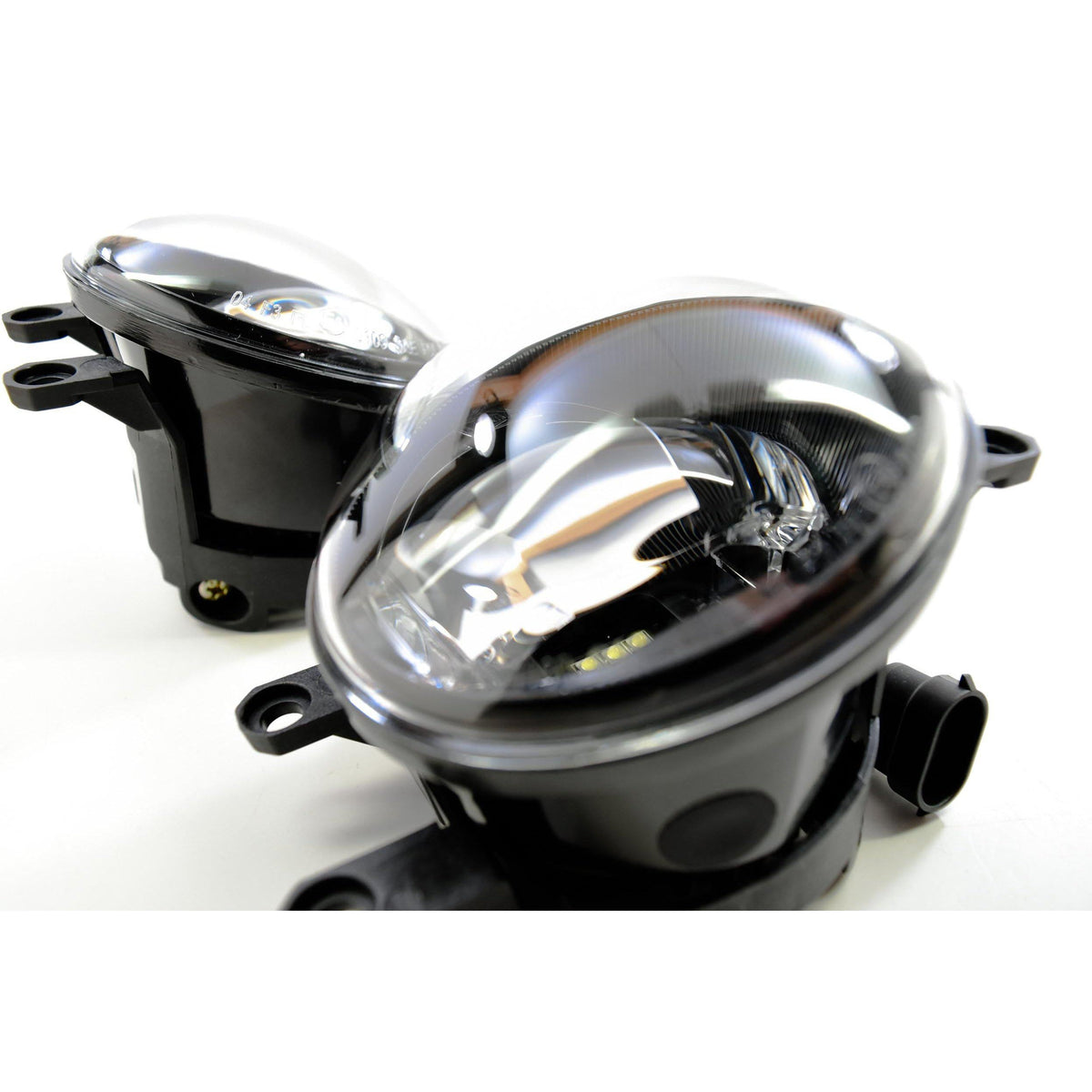 Universal Toyota Oval XB LED Fog Light - View 5 | Dirty Garage