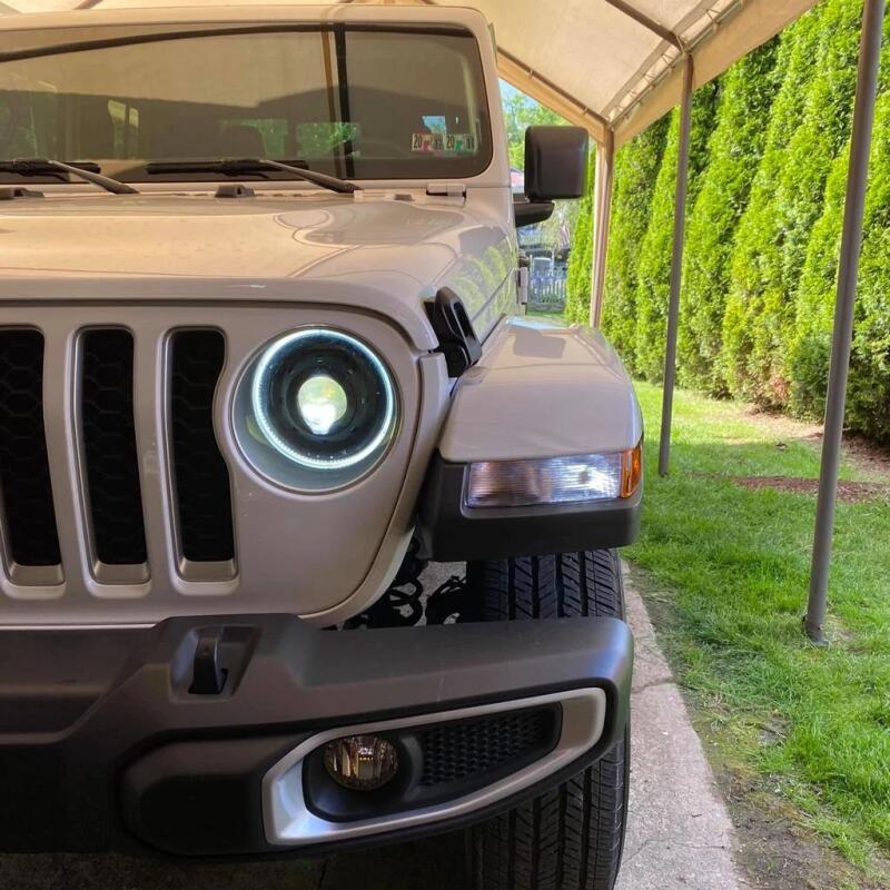 2018-2026 Wrangler JL Sport LED Switchback High Output Can-Bus Amber / White Bulbs - View 2 | Dirty Garage