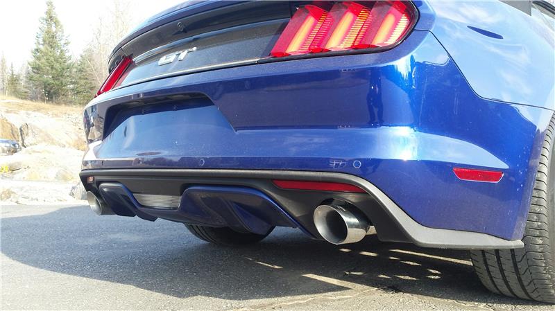 2015-2017 Mustang GT 5.0 2.5" Axle Back Kit Black Coated 4" OD Tips - View 6 | Dirty Garage