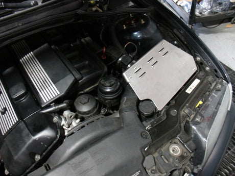1999-2005 BMW 3 Series 2.5L 2.8L Wrkl Black Short Ram Intake w/ MR - View 5 | Dirty Garage