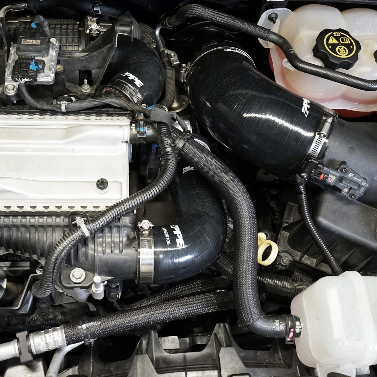 2019-2022 1500 3.0L Duramax Performance Silicone Intake and Intercooler Hose Kit - View 3 | Dirty Garage