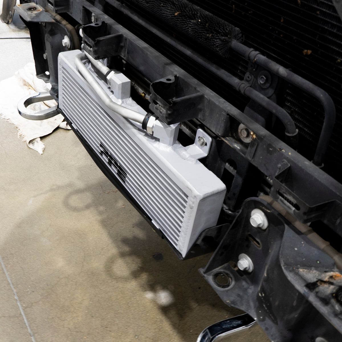 Universal Perf Trans Cooler 6.6L Allison 1000 - View 3 | Dirty Garage