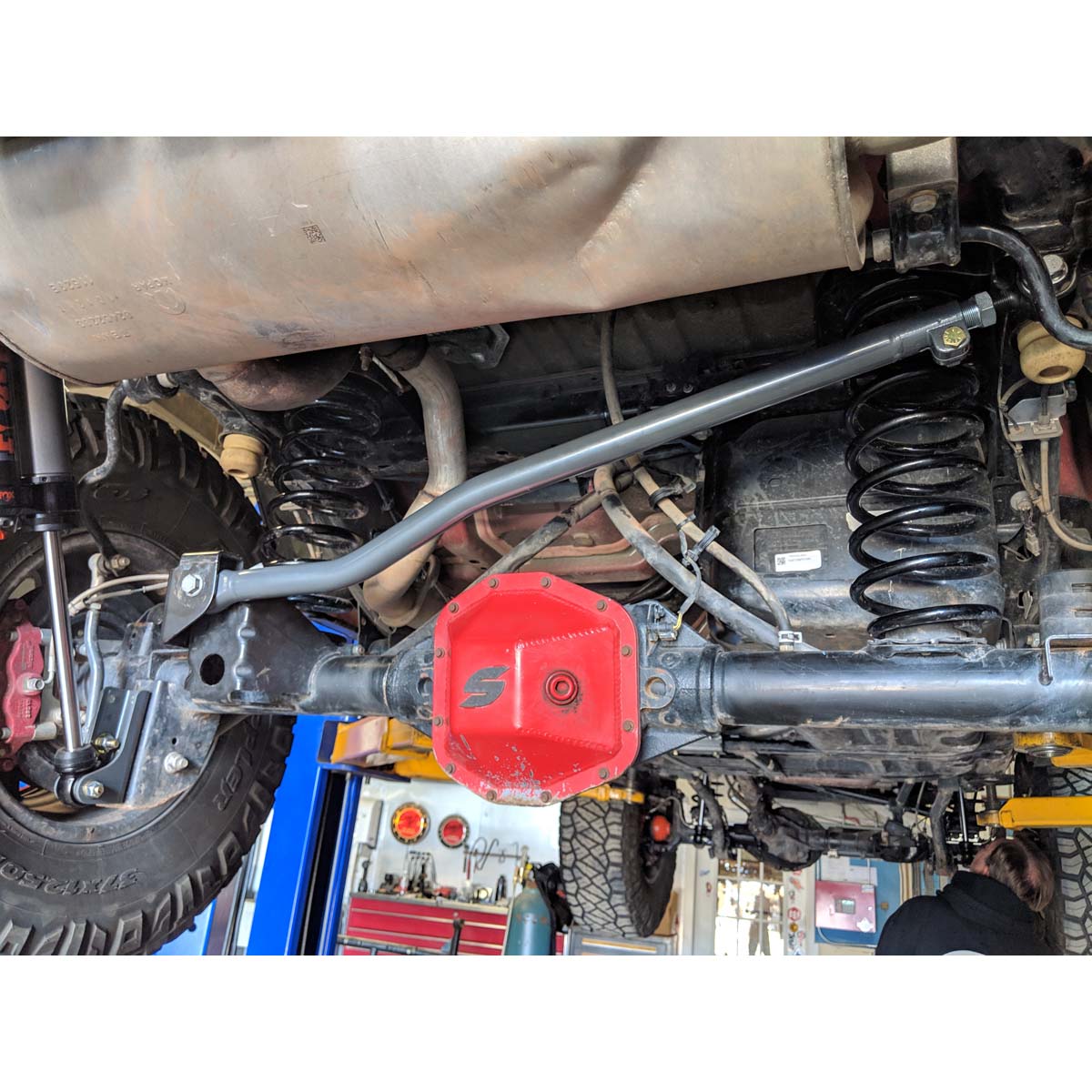 2018 Jeep HD Adjustable Rear Track Bar (8862-01)