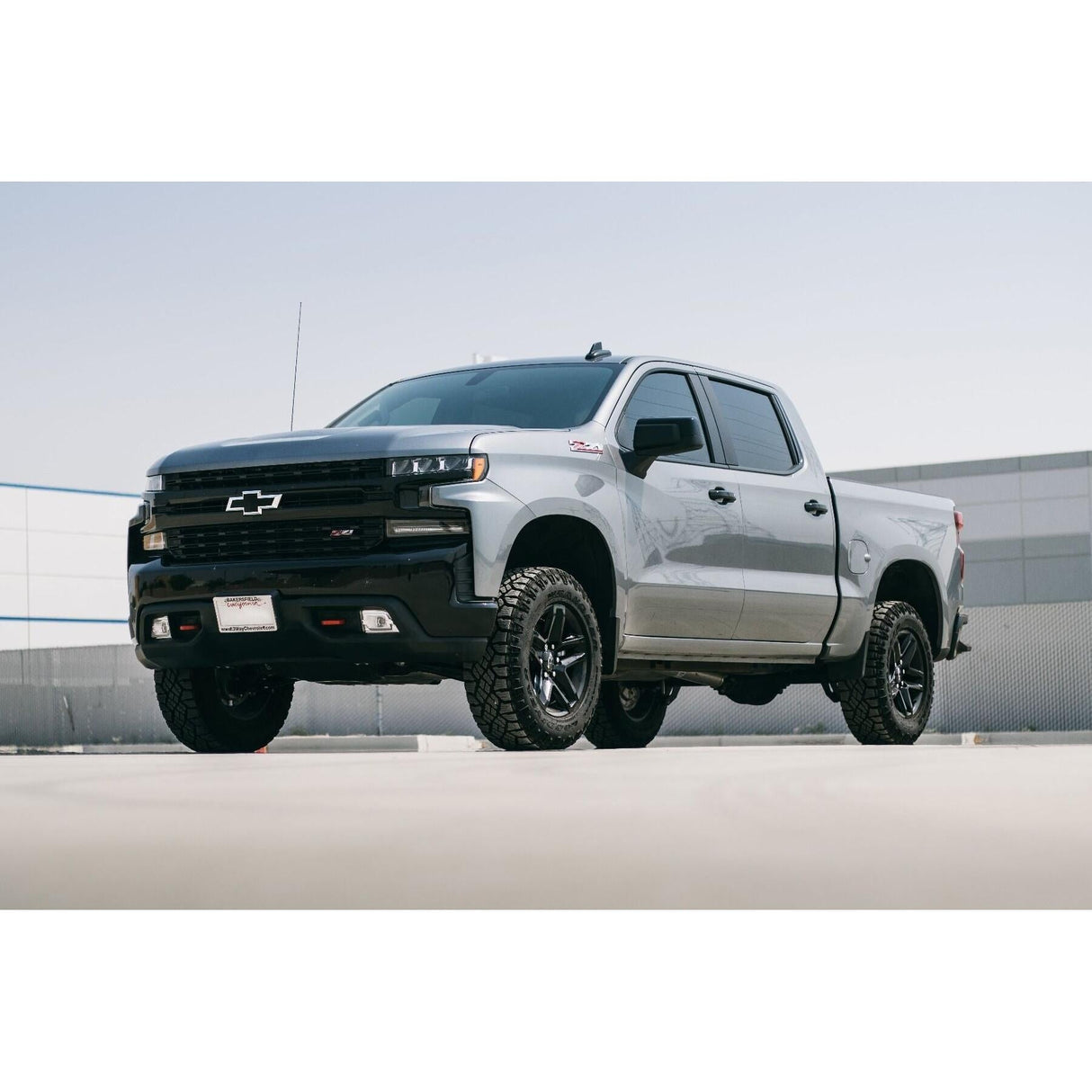 2019-2025 GM 1500 1" Performance Ball Joint Leveling Kit W/ Fox 2.0 Coilover Front Shocks (210-P0885)