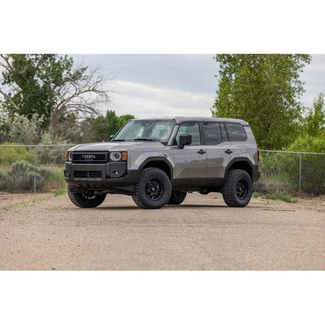 2024-2025 Land Cruiser 2.5" SST Lift Kit - View 2 | Dirty Garage