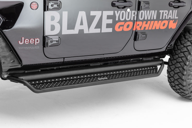 Go Rhino Dominator Extreme D1 Side Steps - Tex Blk - 87in - View 3 | Dirty Garage