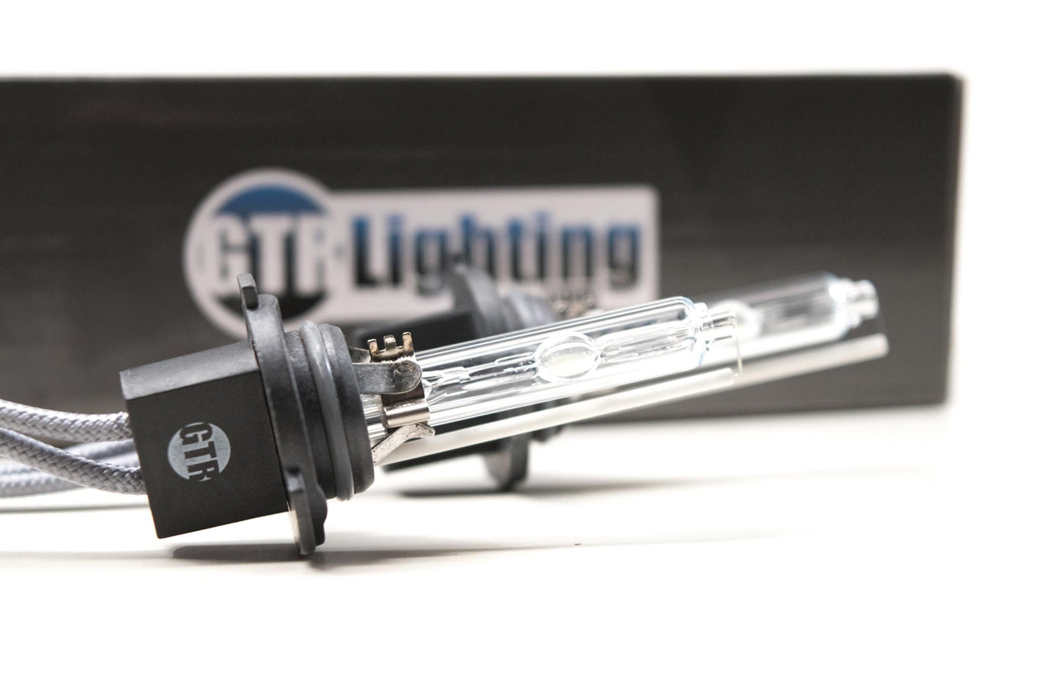 Universal 6000K HID Bulbs Pair (GTR.N.039)