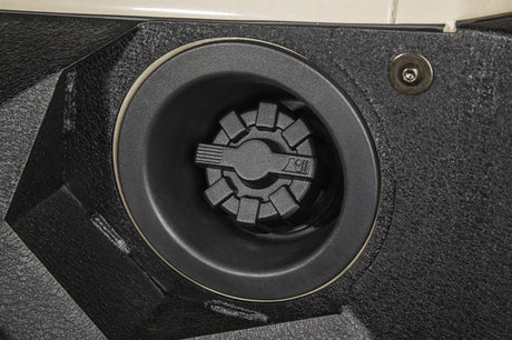 Rugged Ridge 01-19 Jeep Wrangler TJ/LJ/JK/JL Black Elite Aluminum Fuel Cap - View 3 | Dirty Garage