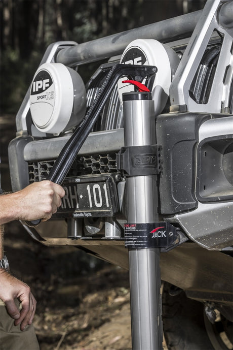 Hydraulic Recovery Jack - View 4 | Dirty Garage