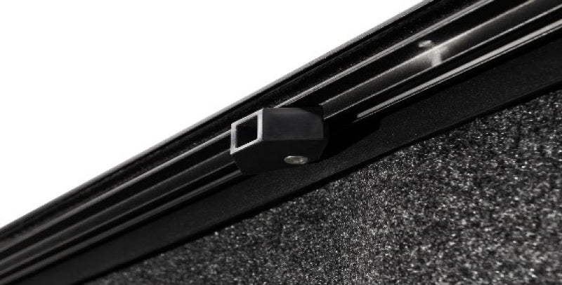 2019-2022 GM 1500 IX Retractable Tonneau Cover 5.8ft Bed - View 19 | Dirty Garage