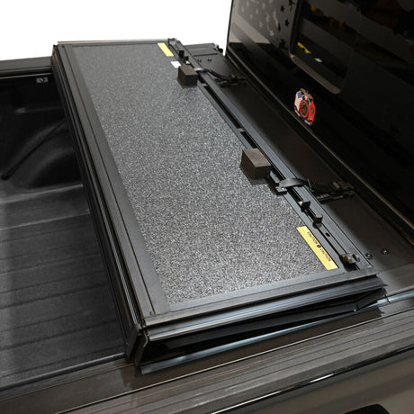 Westin 20-22 Jeep Gladiator JT 4WD 5ft. Bed Hard Tri-Fold Tonneau Cover - Black - View 7 | Dirty Garage