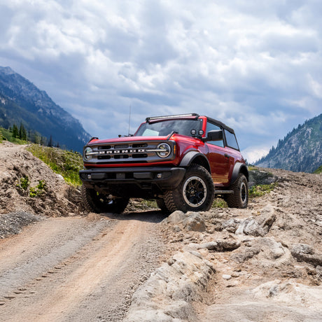 2021-2024 Bronco LoadLifter 5000 Air Spring Kit - View 3 | Dirty Garage
