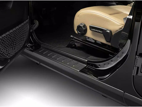 2018 Wrangler Unlimited 4-Door Trail Armor Rocker Panel Black - View 3 | Dirty Garage