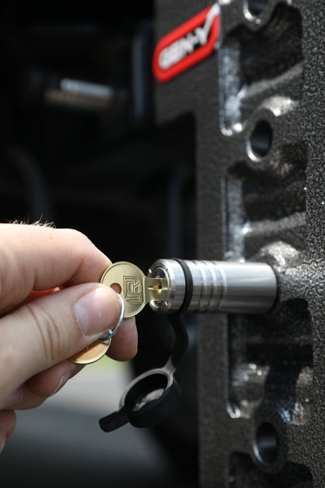 Gen-Y InfiniteRule (2) 3/4in x 3-7/8in Hitch Locks (1) 5/8in x 3-5/8in 3.0in Receiver Lock w/6 Keys - View 2 | Dirty Garage