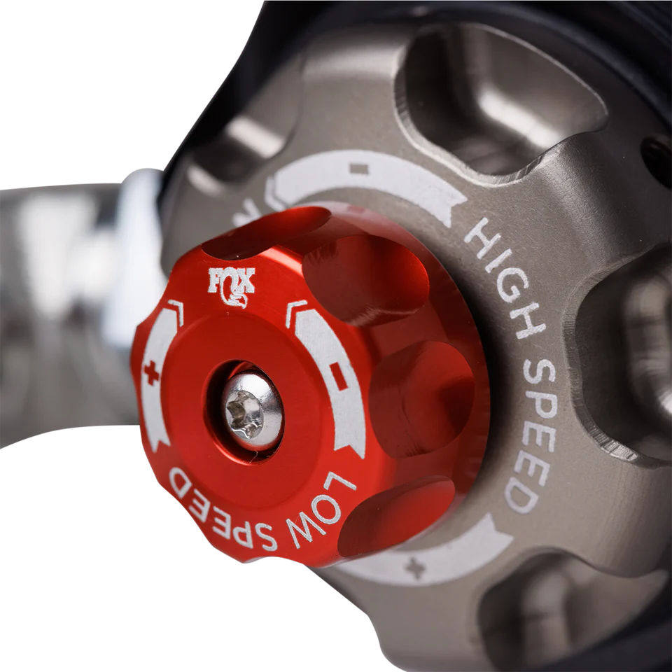 2007-2018 Wrangler 2.5 Race Series 2.5-4" Lift Internal Bypass R/R Front Shock - View 4 | Dirty Garage