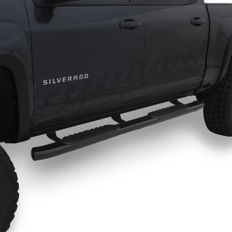 Lund 2019 Chevrolet Silverado 1500 Crew Cab 5in Oval Curved Steel Nerf Bars - Black - View 4 | Dirty Garage