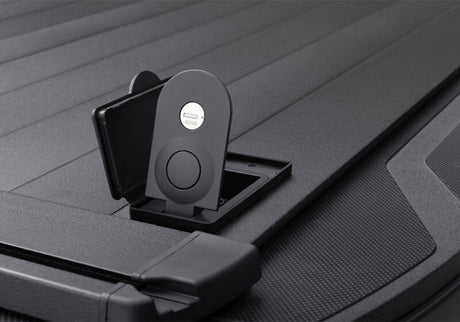 2007-2020 Tundra CrewMax 5.5ft Bed RetraxPRO XR Retractable Tonneau Cover - View 7 | Dirty Garage