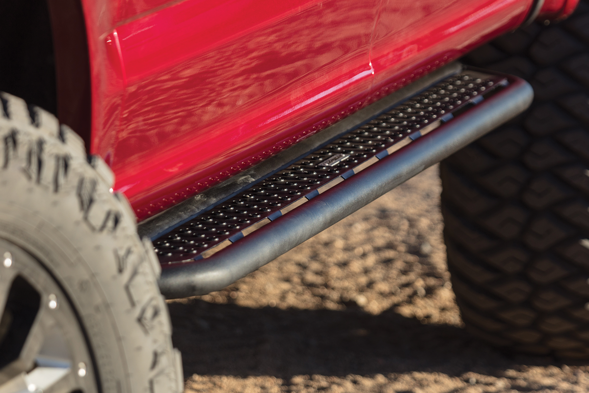 2017-2026 Superduty Dominator Xtreme D6 Side Steps with Rocker Panel Mounting Brackets Kit, Powder Coated (D64177T) | Dirty Garage