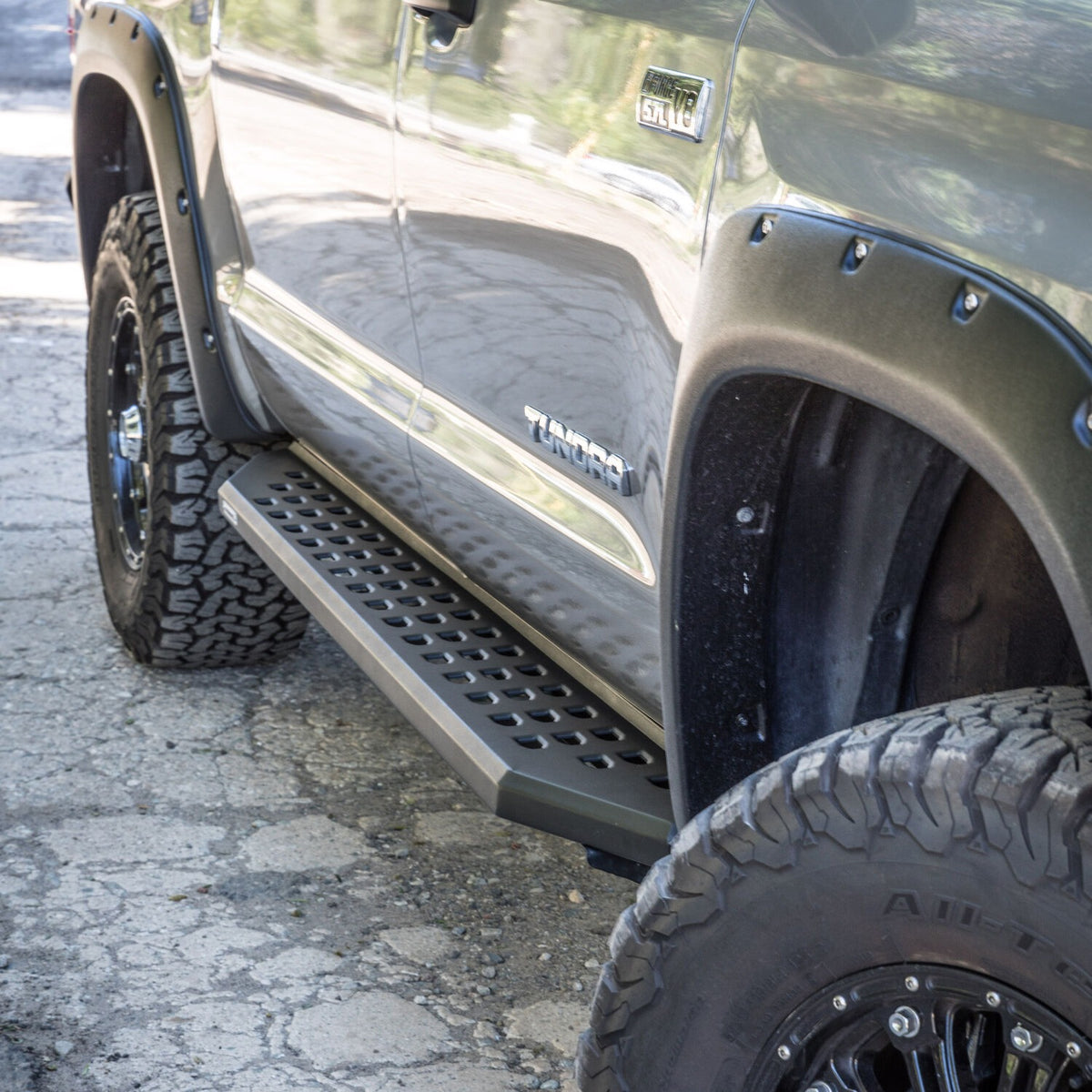 2015-2026 F-150/Superduty RB20 Running Boards with Mounting Brackets Kit, Textured Black (69417780PC) | Dirty Garage