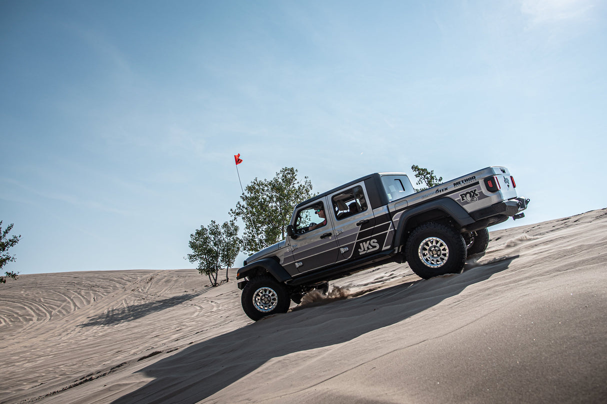 2020-2025 Gladiator JT 4-Door Diesel 3-3.5" Lift J-Krawl Kit w/ FOX 2.0 Performance Series / Flex End