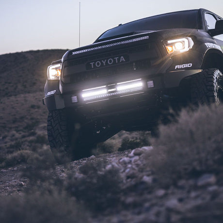 Universal 20" SR-Series Dual Function SAE Beam Light Bar w/ White Backlight - View 3 | Dirty Garage