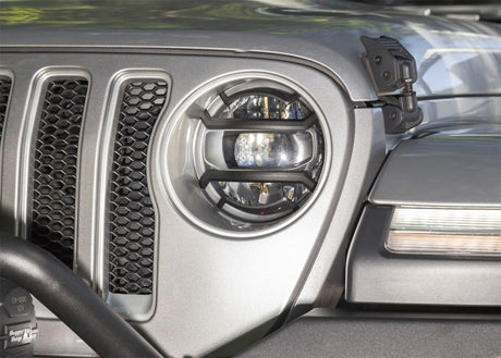 Rugged Ridge 18-20 Jeep Wrangler JL / 2020 Jeep Gladiator JT Black Elite Headlight Guards Black - View 4 | Dirty Garage