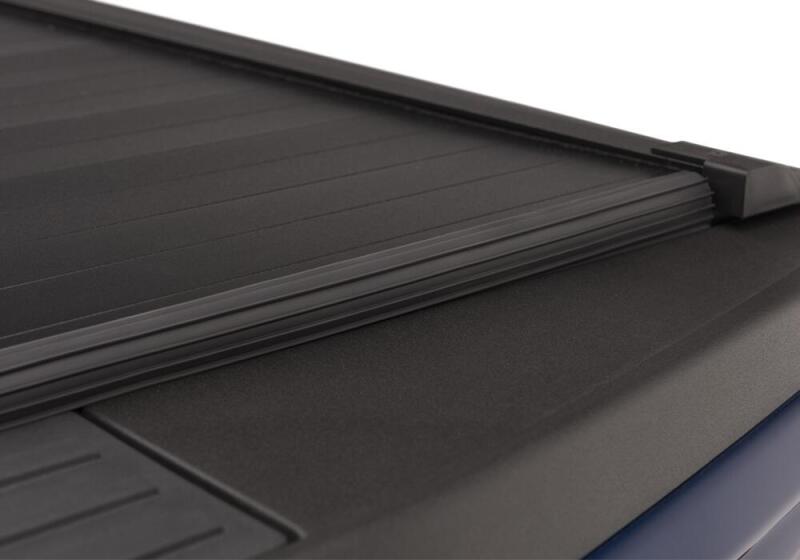2019-2022 GM 1500 IX Retractable Tonneau Cover 5.8ft Bed - View 13 | Dirty Garage