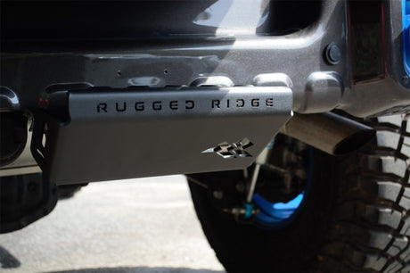 Rugged Ridge 07-23 Jeep Wrangler JK/JKU/JL/JLU & 20-23 Gladiator Hitch Skid Plate 2in. Rec - Tex Blk - View 4 | Dirty Garage