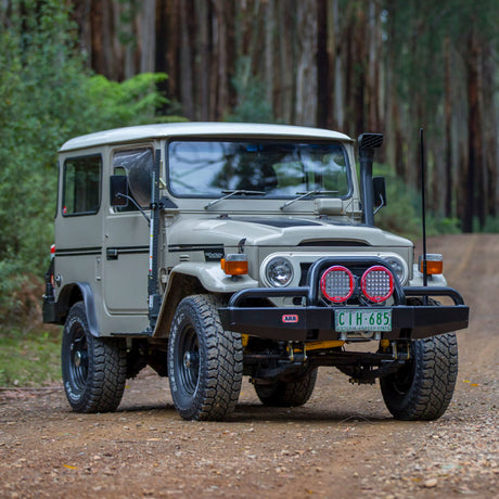 1969-1985 Land Cruiser Winchbar Land Cruiser 40/42/45/47 - View 4 | Dirty Garage