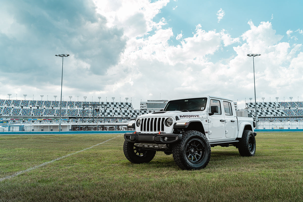 2020-2022 Gladiator ICON 2.5 Front and Rear Lift Kit - View 3 | Dirty Garage