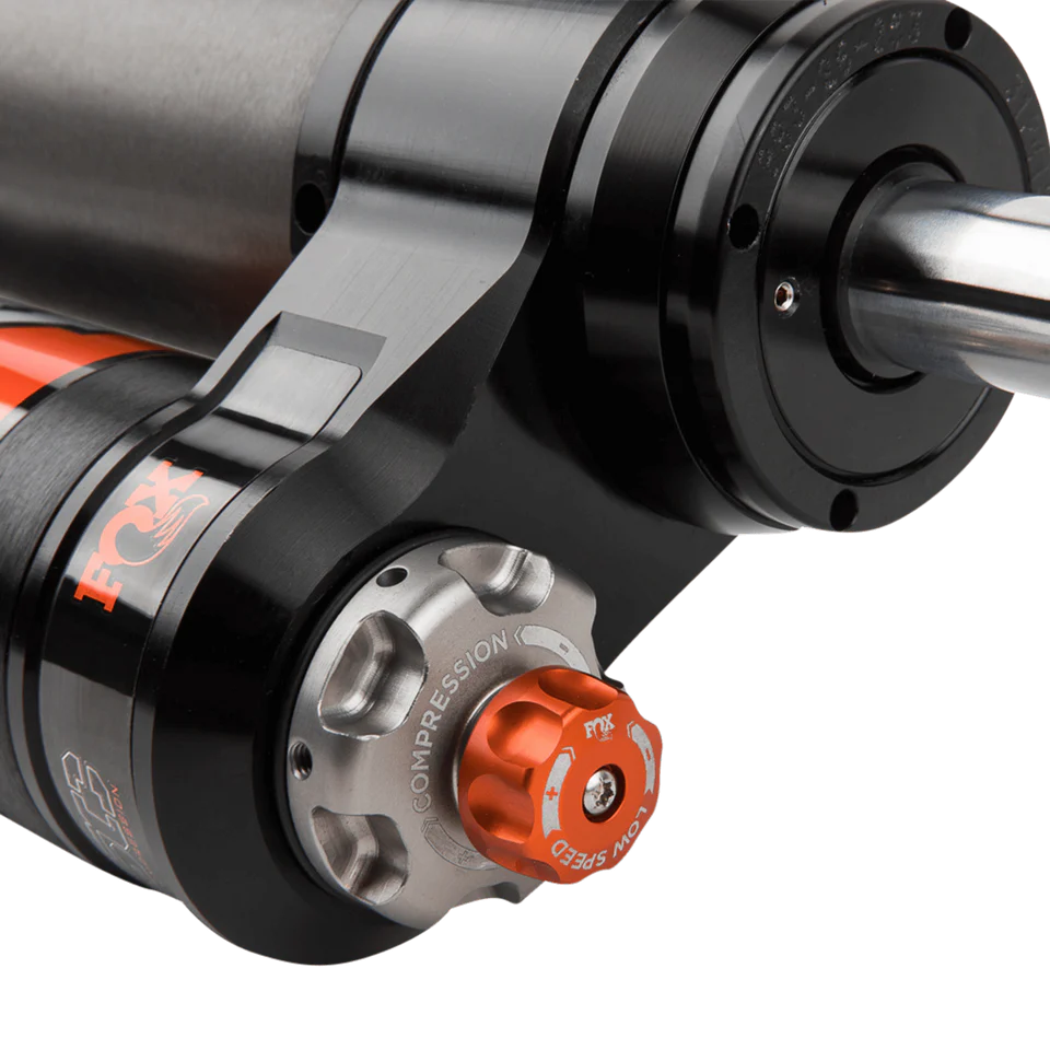 2018-2024 Wrangler Rear 4.5-6" Elite Series 2.5 Shock - View 4 | Dirty Garage